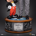 Disney: Walt Disney & Mickey Mouse DSNEY145526-14 - Legacy Replica 1/4 Statue (PREORDER)